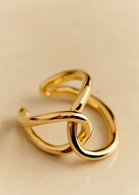 Golden Knot Ring